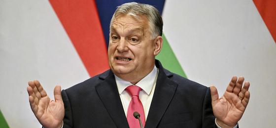Orbán titkos klubja miatt egyetemi sportrendezvényt kellett eltávolítani a BOK Csarnok programkínálatából.