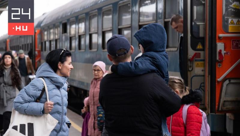 Az elmúlt három hét során több mint 2800 vonat késése meghaladta a 20 percet – derült ki a legfrissebb adatokból. 24.hu.