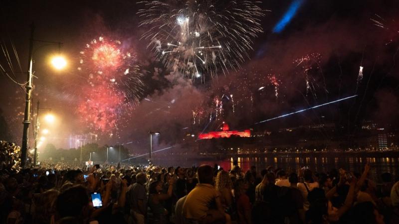 Augusztus 20-a: a tűzijáték, ami megosztja az embereket, de az ára egyetemes. | 24.hu