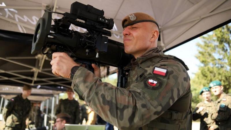 A NATO a keleti szárnyon különleges intézkedéseket hoz Moszkva provokációira válaszul.